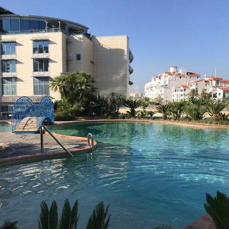 Swimming Pools Apartment In Ocean Village - 2 Bed 2 Bath Rock View غيبرالتار المظهر الخارجي الصورة